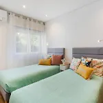 With Sea View, Ac And Walking To The By Algarve Dream Holidays * البوفيرا