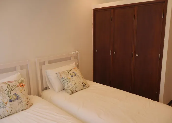 Moradia Do Sal, Walking To The And Old Town 阿尔布费拉