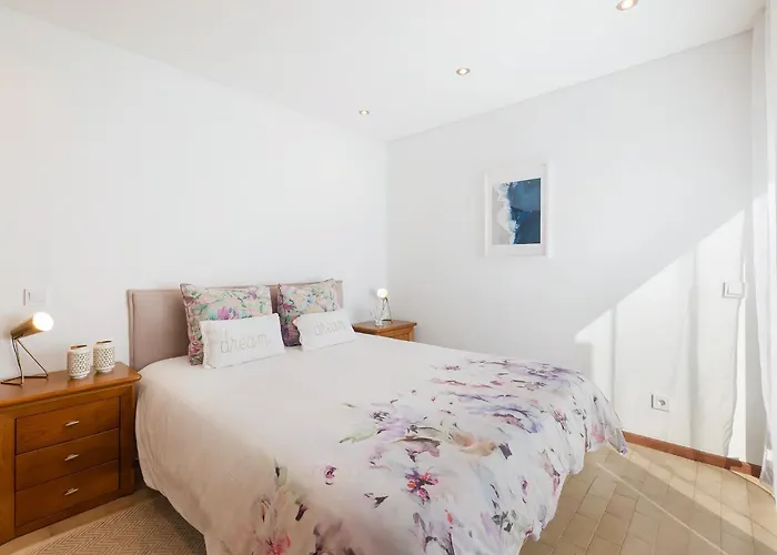 With Sea View, Ac And Walking To The By Algarve Dream Holidays Holiday home *