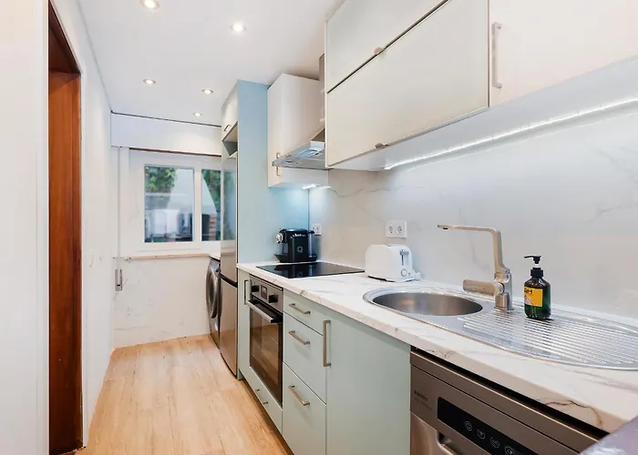 Holiday home With Sea View, Ac And Walking To The By Algarve Dream Holidays