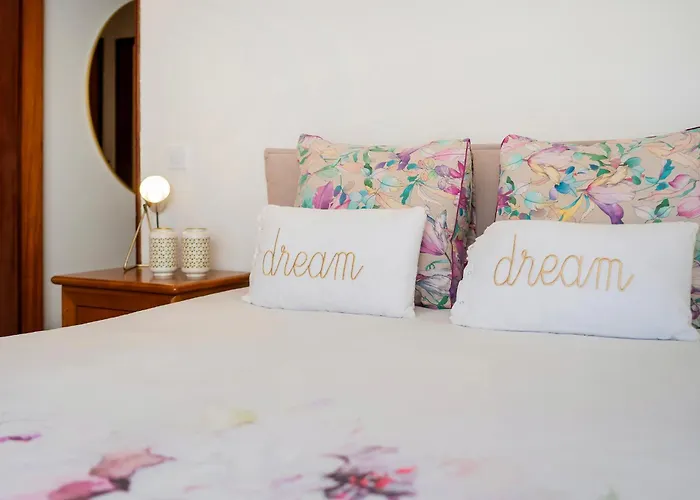 With Sea View, Ac And Walking To The By Algarve Dream Holidays Holiday home *